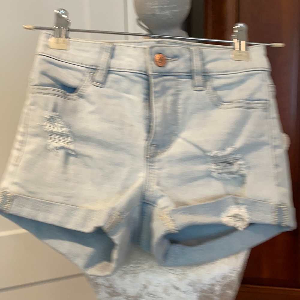 Pacsun distressed super stretch shortie. Size 22
